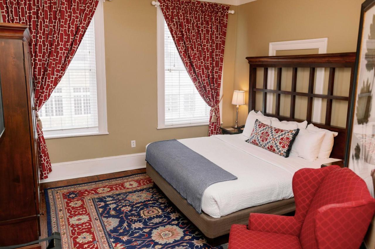 The Marshall House, Historic Of Collection 4* Savannah